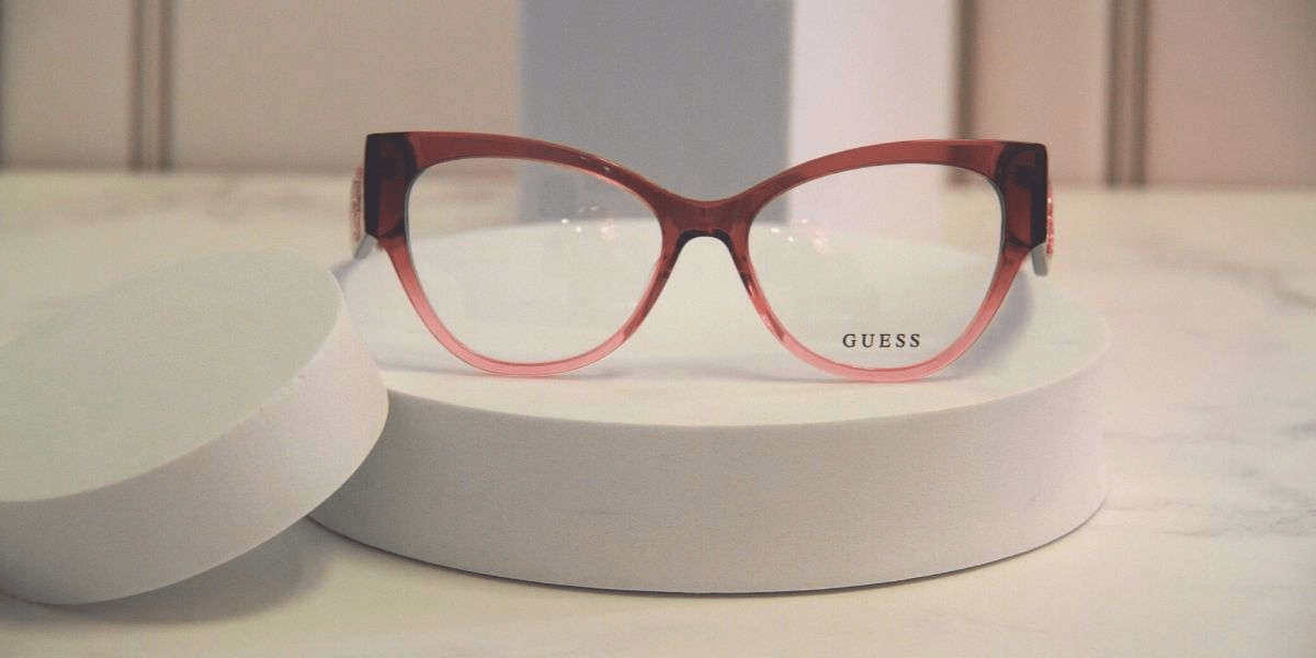 GUEESS_Eyeglasses_Lenses_Front